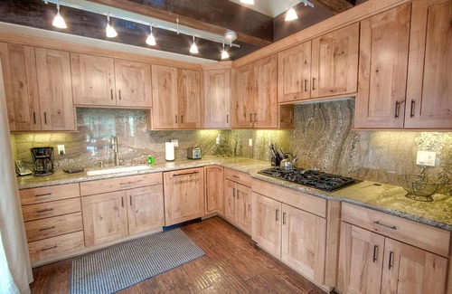 Black Bart House | Snowshoe Chalet by Lake Tahoe Accommodations
