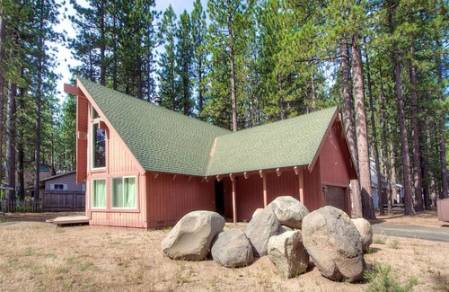Black Bart House | Snowshoe Chalet by Lake Tahoe Accommodations