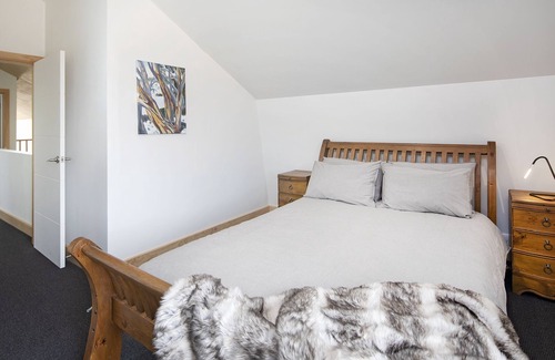 Avonside Apartment | Snowy Mountain Farmstay