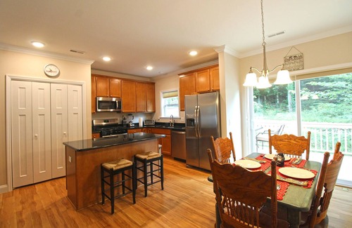 Bryson City Cabin | Snuggled Inn- Bryson Village