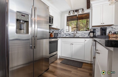 Basye Ski Chalet | So-Close Chalet - Easy walk to Bryce Resort!