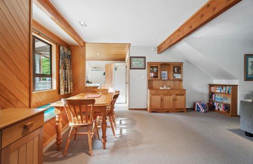 Wanaka House | So Good On Sargood - Wanaka Holiday Home