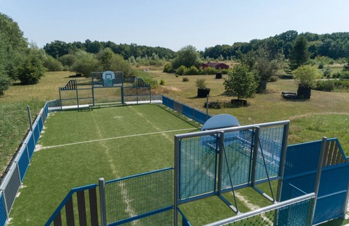 Sainte-Genevieve-des-Bois Villa | So Villa les Cabanes (45) - Heated swimming pool - City Stadium - 1h30 Paris - 62p