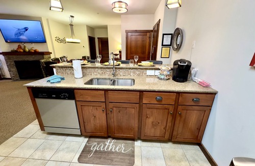 Snowshoe Condo | Soaring Eagle # 311 Ski In Out!