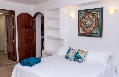 Puerto Morelos Condo | SOCIALLY DISTANCING WITHOUT COMPROMISING!! PRIVATE OCEANFRONT PARADISE