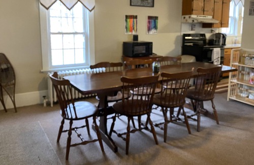 Bryant Pond House | Socially Distance -Lg Farmhouse ;direct route to Sunday River! Ski, Hike or Swim