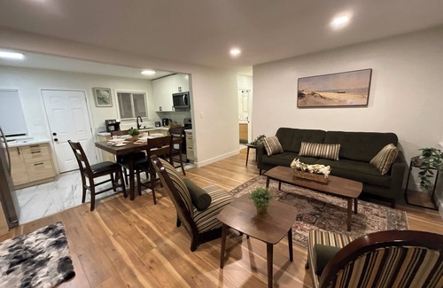 Inglewood House | Sofi LAX House 2