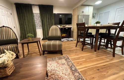 Inglewood House | Sofi LAX House 2