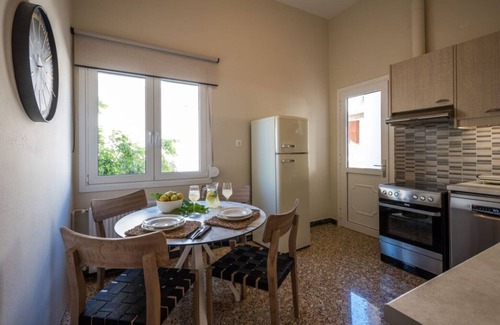 Agios Nikolaos Apartment | Sofia's Lemontree! Amazing apartment in the center of the city!