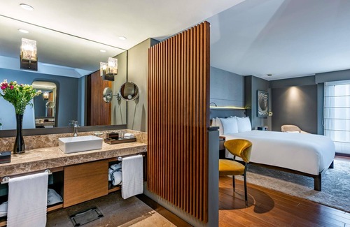 Zona Rosa Hotel | Sofitel Bogota Victoria Regia