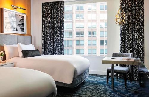 Rush and Division Hotel | Sofitel Chicago Magnificent Mile