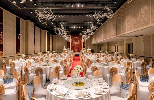 Ben Nghe Hotel | Sofitel Saigon Plaza
