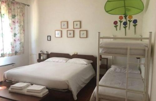 Isola del Gran Sasso dʼItalia Apartment | Soggiorno business confortevole e funzionale