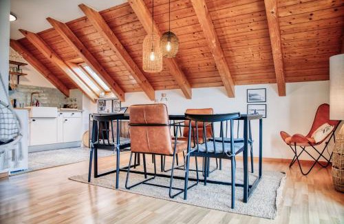 Rust Apartment | Sohana Lifestyle Apartments I Stefan's Home I Rust