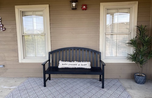Tuscaloosa Condo | Soho condo on The Strip, 2 1/2 blocks from Bryant-Denny Stadium