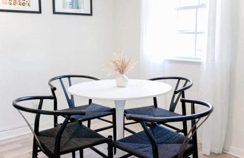 Willoughby Spit Apartment | Sojourn Bayside 2 Bedroom