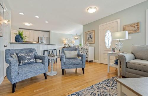Colington House | Sojourn Family home with Country Club Access 5 Bedrooms Sleeps 12