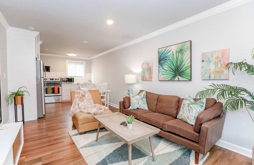 Willoughby Spit Apartment | Sojourn Palm Suite at Beach Cottages