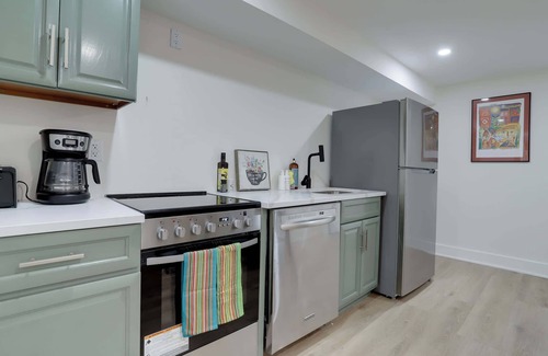 Washington Apartment | Sojourn Renovated in Capitol Hill Hideaway