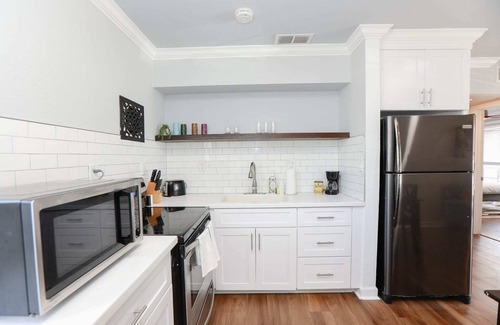 Willoughby Spit Apartment | Sojourn Shore Suite 2 BR 2 BA Near Beach