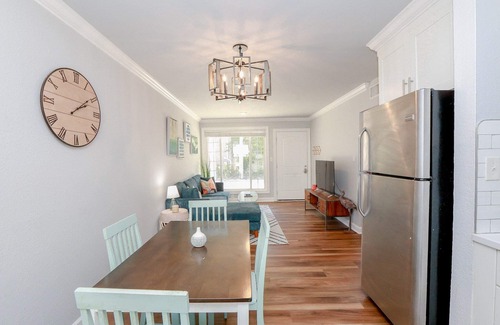 Willoughby Spit Apartment | Sojourn Tide Suite 2 BR 2 BA at Beach Cottages