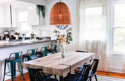 Willoughby Spit Apartment | Sojourn | Waterfront Beach Oasis