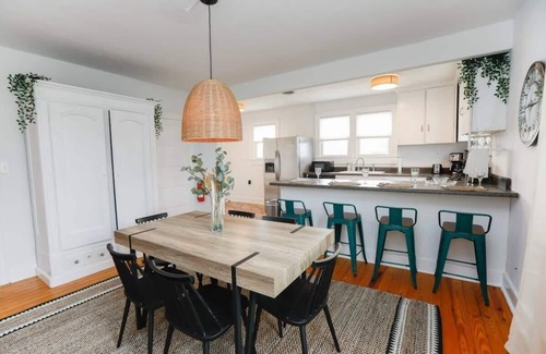 Willoughby Spit Apartment | Sojourn | Waterfront Beach Oasis