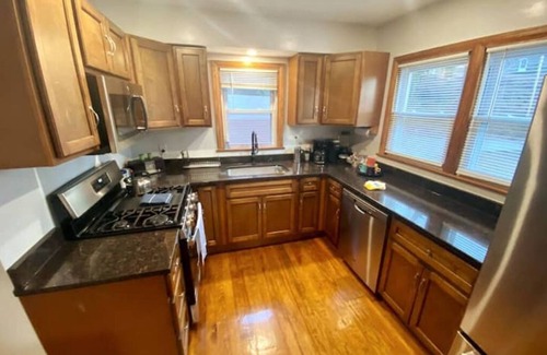 Knoxville House | SoKno Hillside Haven near UT - Private 2BR