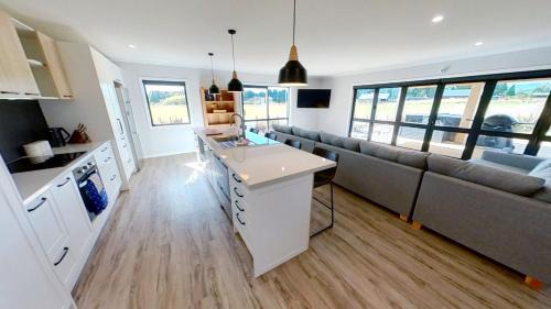 Ohakune House | Solar on Snowmass Red Door