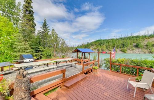 Funny River House | Soldotna Fishing Lodges with Dock on Kenai River!
