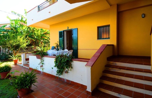 Santa Domenica Apartment | Sole apartment with sea view and parking space! (n ° 1)