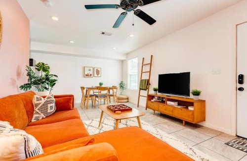 San Jacinto House | Soleil House - Unit B
