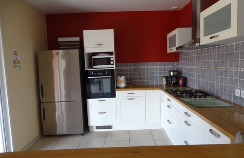 Lagorce House | Soleil single-storey villa with 8/4 saltwater swimming pool, secure, fenced garden