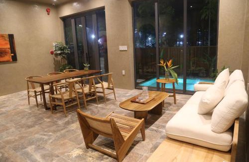 Huong Thuy Hotel | Soleil Urban Villa