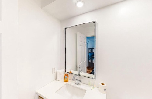 Ludlow Apartment | Solitude Village H102