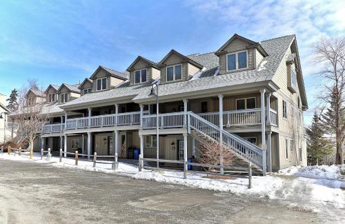 Ludlow Apartment | Solitude Village H103