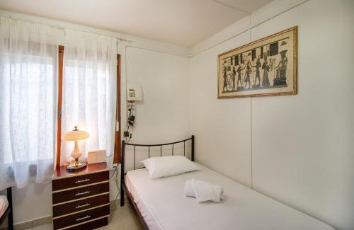 Volos House | Solomon House