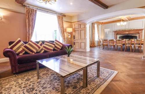 Martin House | Solton Manor