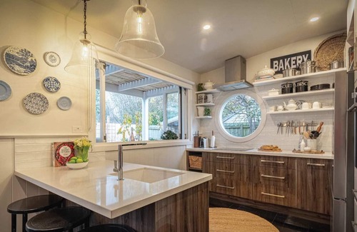 Trentham House | Soma Trentham Summary