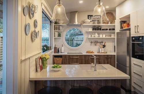 Trentham House | Soma Trentham Summary