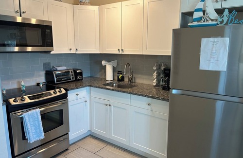 Marathon Condo | Sombrero Beach Tropical Getaway in the Heart of Marathon