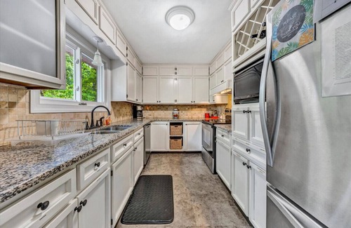 North Shore House | Something Special - Firepit/Game/Movie Room/Dock