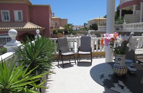 Arenas del Mar Villa | SOMETHING SPECIAL LAS DUNAS 9 by RENTMEDANO pretty villa with sea view and pool