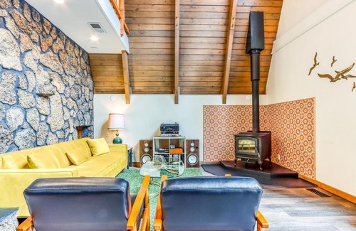 River Forest Acres House | Something to Write Home About