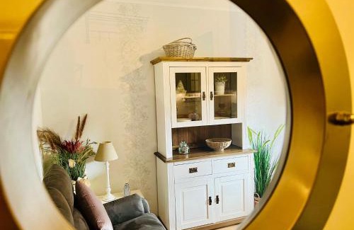 Schoenhagen Apartment | SommerLund - macht Laune auf Meer - Ruhige und sonnige Ferienwohnung mit Terrasse und Garten nahe Strand und Ostsee