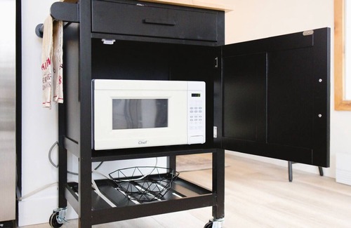 Orford Apartment | Sommet & Jardin, Wood Fireplace