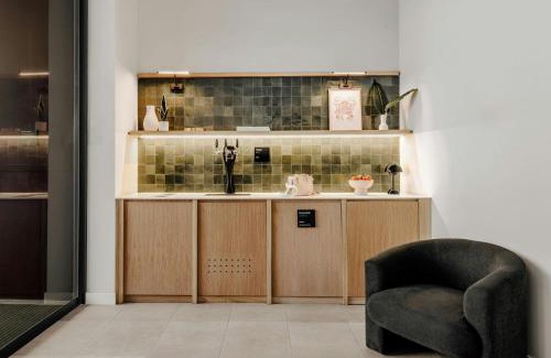 Palos de la Frontera Apartment | Sonder by Marriott Bonvoy Sofia Apartments Atocha
