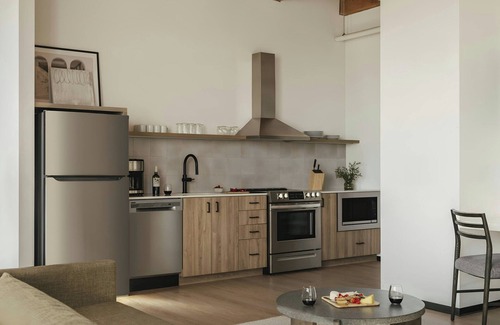 Near West Side Apartment | Sonder by Marriott Bonvoy Market Hall Apartments West Loop