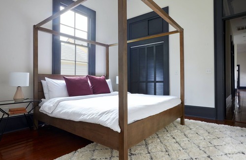 Bywater Apartment | Sonder Doubloon