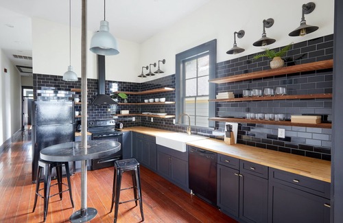 Bywater Apartment | Sonder Doubloon
